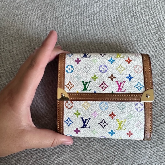 LOUIS VUITTON TAKASHI MURAKAMI WHITE MONOGRAM MULTICOLORE ELISE WALLET - Picture 10 of 17